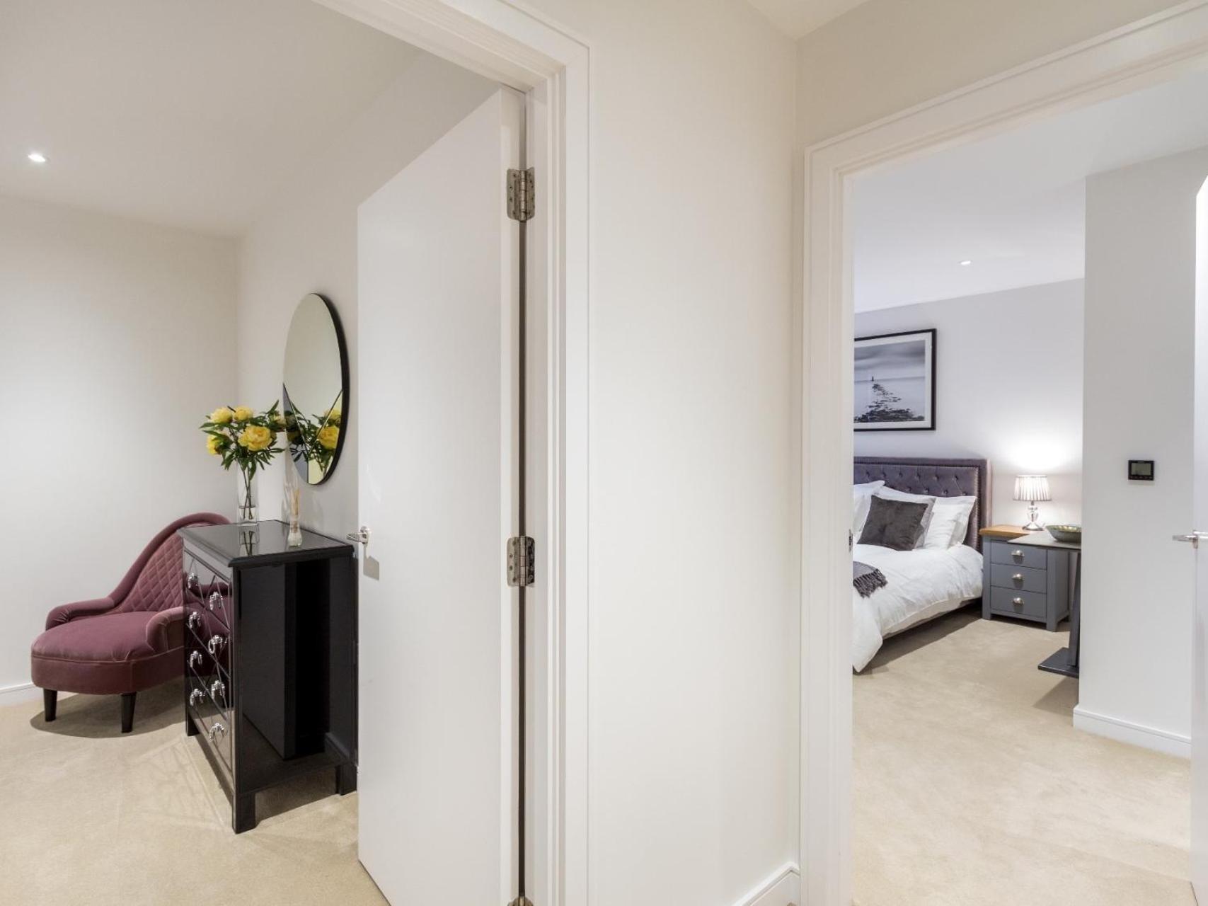 2 Bed Property Close To Heathrow Airport Hounslow Exterior photo